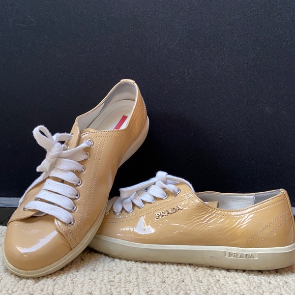 Prada Patent Leather low top sneaker. Size 36 - Picture 1 of 6